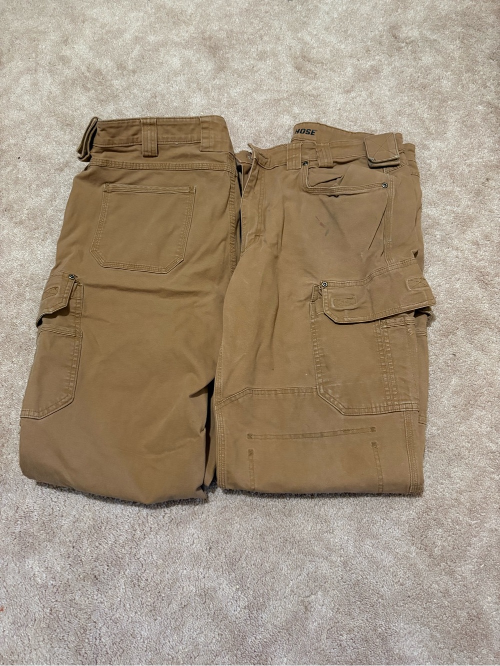 Duluth Trading Co tan men's cargo work pants